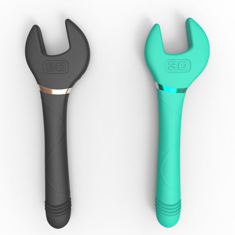 Repear Wrench – Cosplay Self-Retracter.